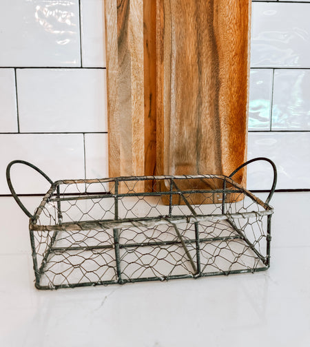 Vintage Farmhouse Organizer
Chicken Wire Home Decor
Farmhouse Chicken Wire Basket
Rustic Wire Storage Basket
Metal Storage Bin