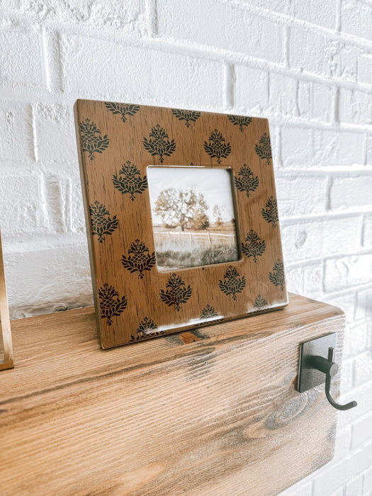 Vintage-Style Damask Picture Frame – Black Floral Pattern